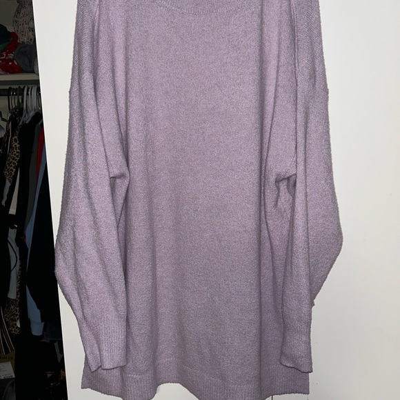 Women's Lavender V-Neck Sweater - Picture 3 of 4